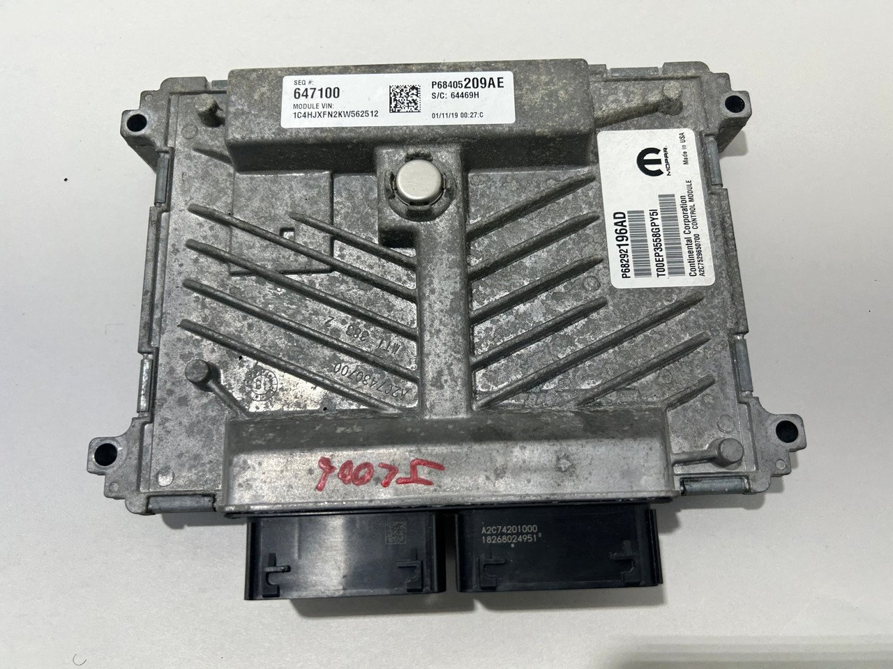 2018-2020 Jeep Wrangler JL 2.0 Engine Control Module ECU / 68292196AD / JL006