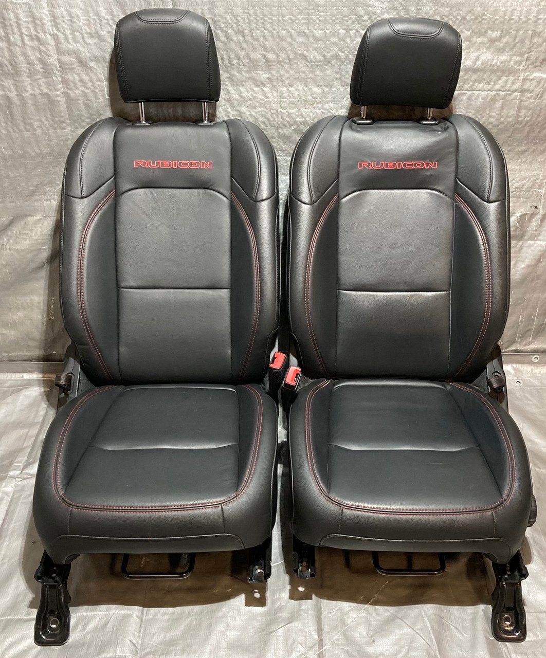 2018-2021 Jeep Wrangler JL Unlimited 4DR Rubicon Front Black Leather Seats / Pair / JL009