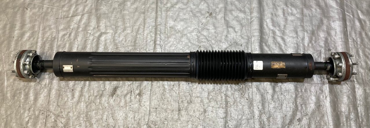 2018-2021 Jeep Wrangler JL Rubicon 4DR Rear Drive Shaft w/ U Joints / DANA 44 / 68272547AC / 31K JL009