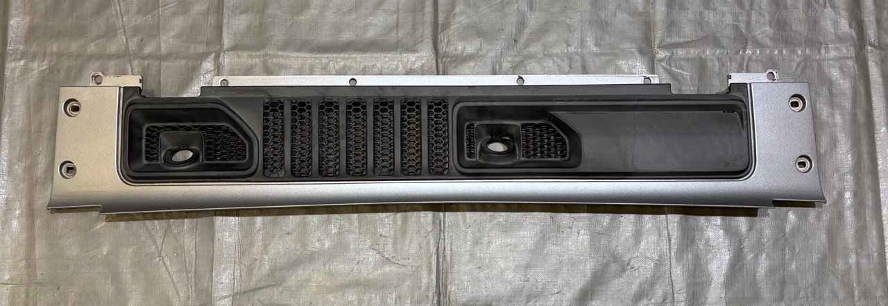 2018-2024 Jeep Wrangler JL / Gladiator JT OEM Wiper Cowl Trim Panel / Billet Silver Metallic JL012