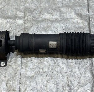 2020-2024 Jeep Gladiator JT 3.6l 2 Piece Rear Drive Shaft w/ U Joints / 68330600AB / 28K JT003