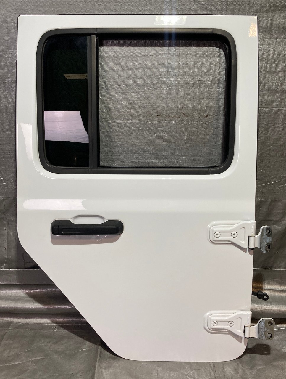 2018-2024 Jeep Wrangler JL Unlimited 4DR Passenger Rear Door Assembly / Bright White JL010