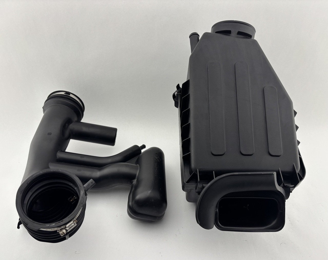 2012-2018 Jeep Wrangler JK Air Intake Tube w/ Airbox / 72K JK017