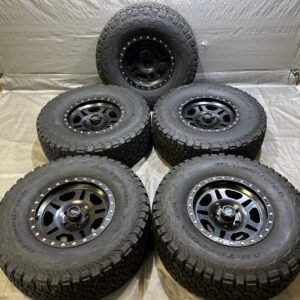 2018-2024 Jeep Wrangler JL Gladiator JT 17x8.5" Pro Comp Alloy Wheels w/ 37" K02 Tires / Set of 5 / JT004