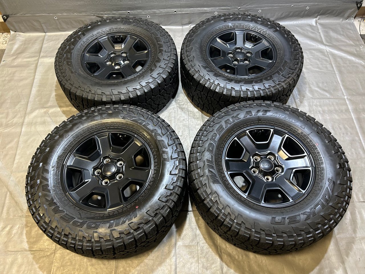 2020-2023 Jeep Gladiator JT Mojave 17" OEM Wheels Rims w/Falken Tires / Set of 4 / JT001